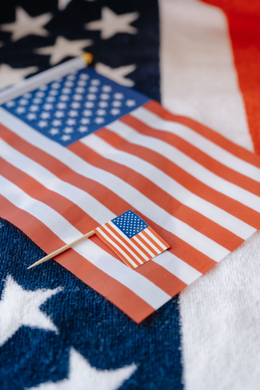 Toothpick flags, Dubai